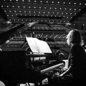 Carly Paradis - COMPOSER